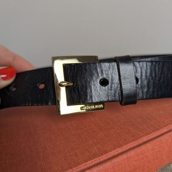 Michael Kors Black Leather Belt Gold Buckle Adjustable 29-33” - Picture 8 of 10